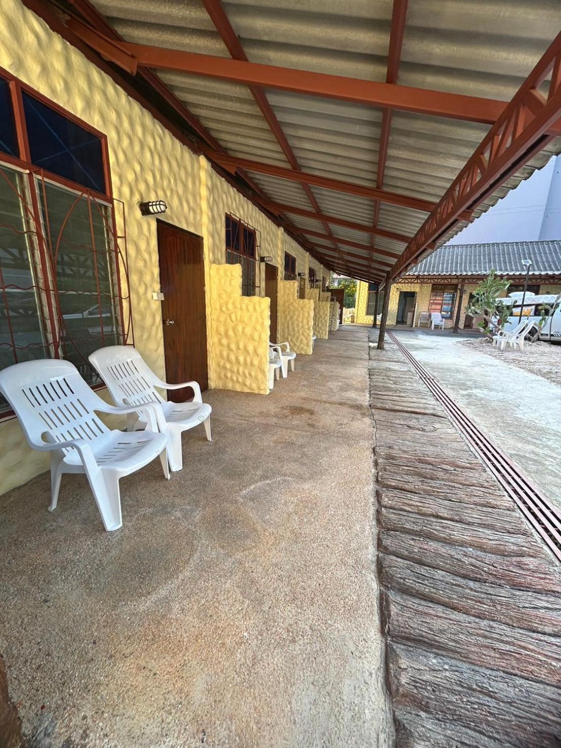 Adam Bungalows Krabi town Buitenkant foto